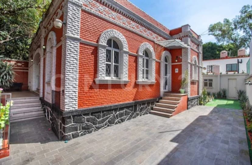 Gallery main