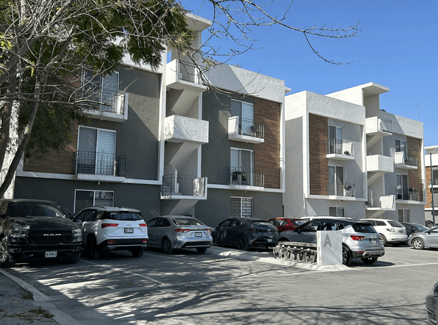 Depa seminuevo con amenidades y a unos Minutos del Estadio Rayados y de excelente acceso