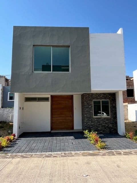 Casa en venta en coto Cerezo de Vallle Imperial Zapopan