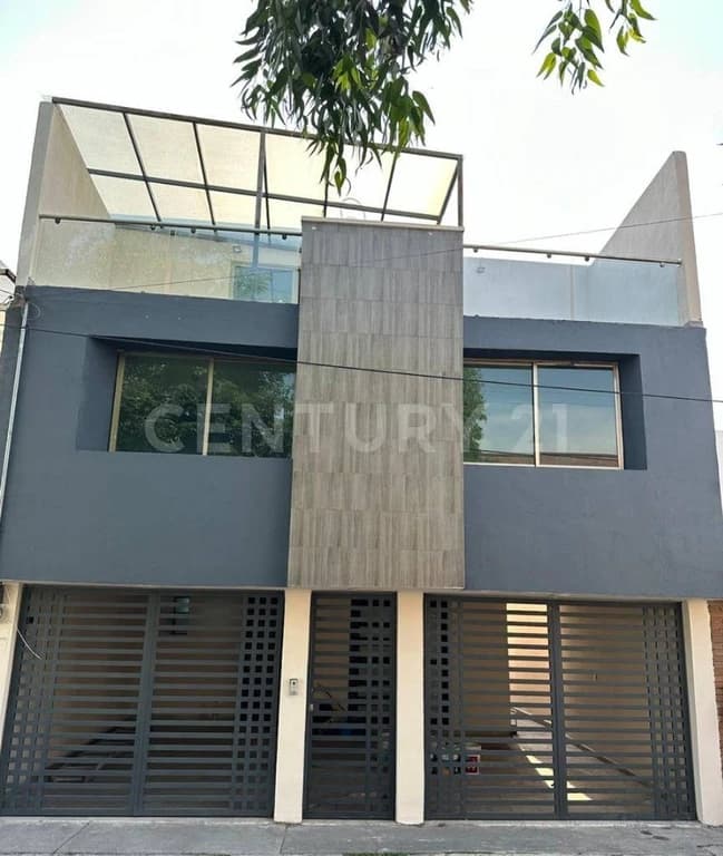 Gallery main