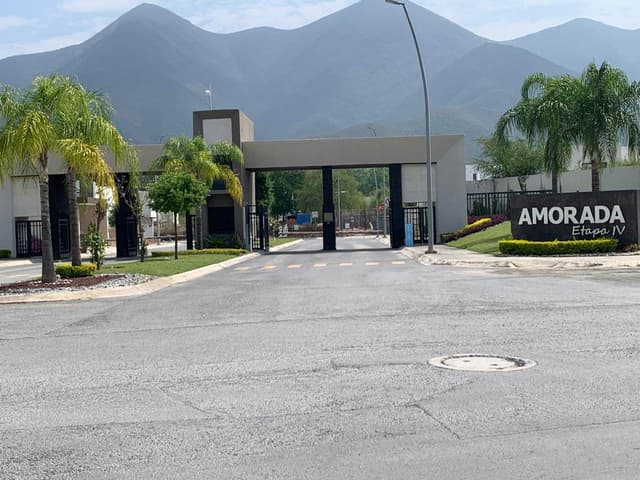 Excelente y Atractivo Terreno Venta Carr Nacional Santiago NL AMORADA 4o. muy cercano a AMENIDADES y Área Verde Amplia