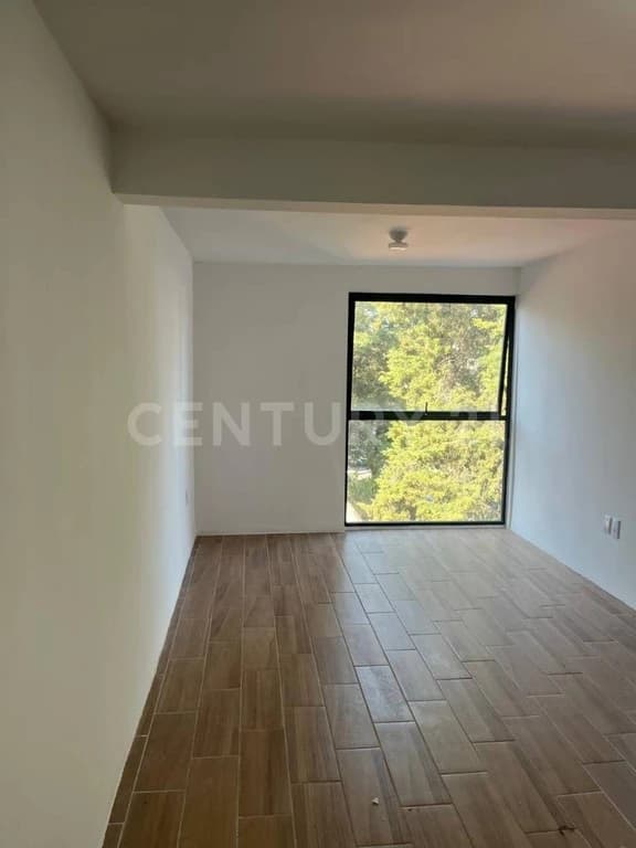Gallery main