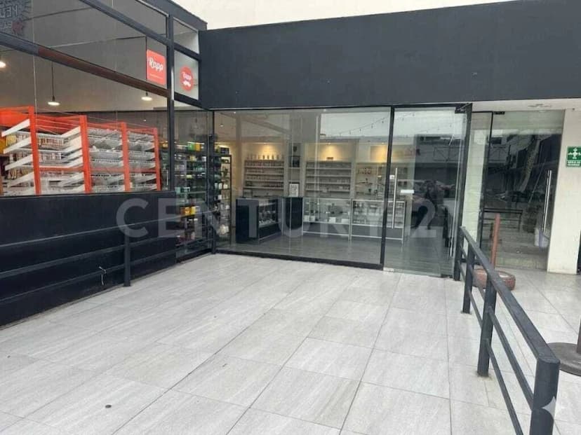 Gallery main
