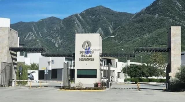 TERRENO VENTA BOSQUES DE LAS MISIONES SANTIAGO CARRETERA NACIONAL