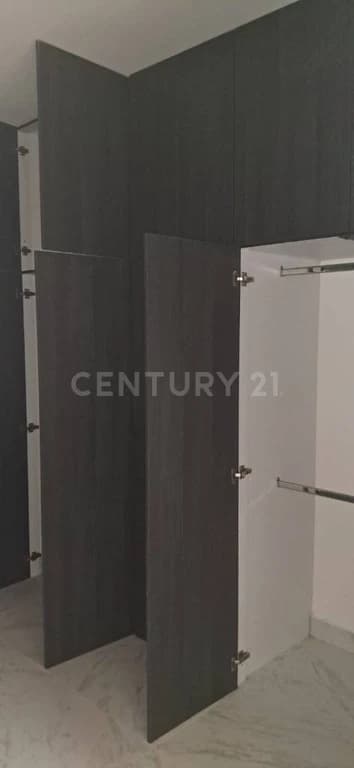 Gallery preview 2