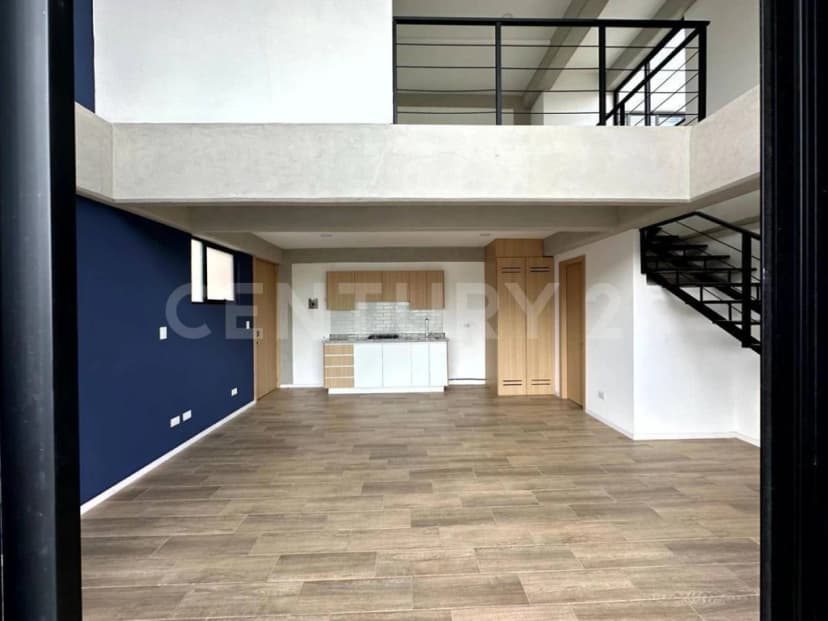 Gallery main