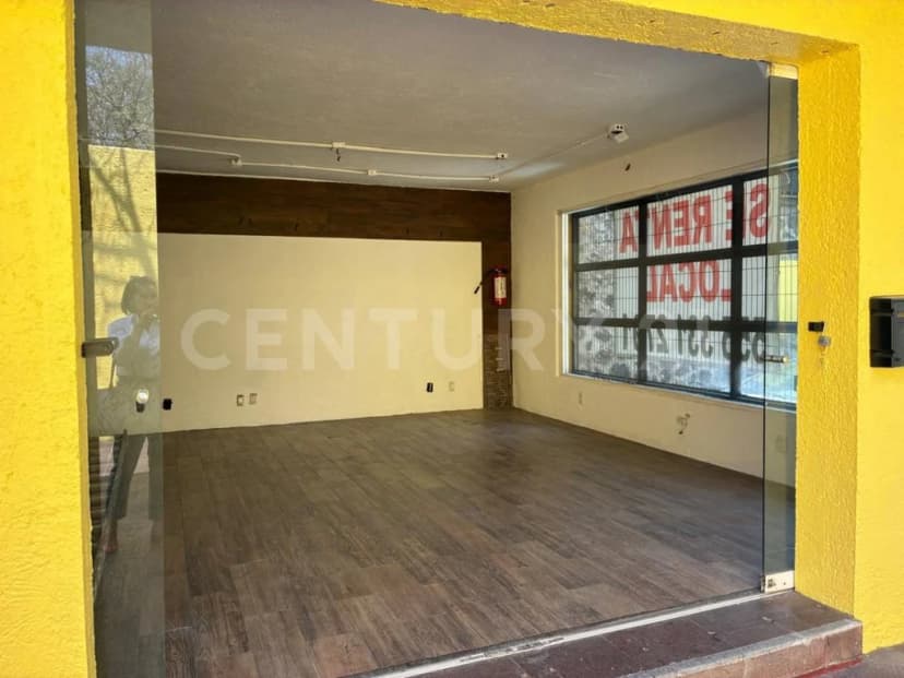 Gallery main