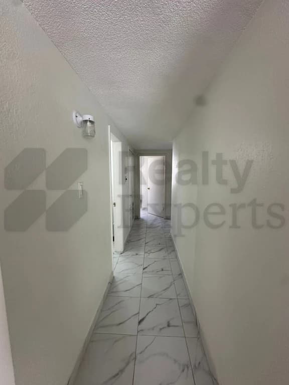 Gallery main