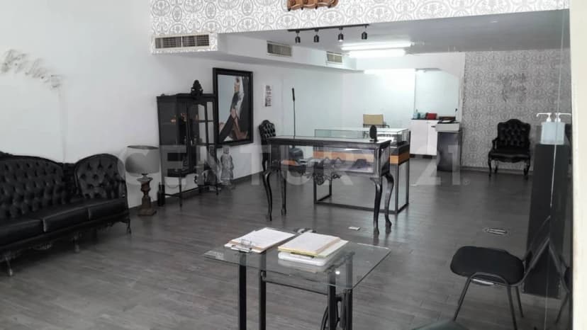 Gallery main