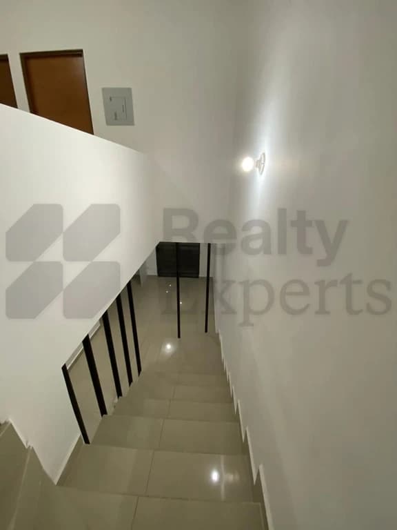 Gallery preview 3