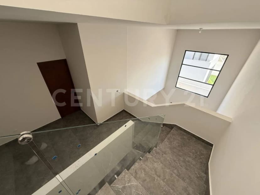 Gallery preview 3
