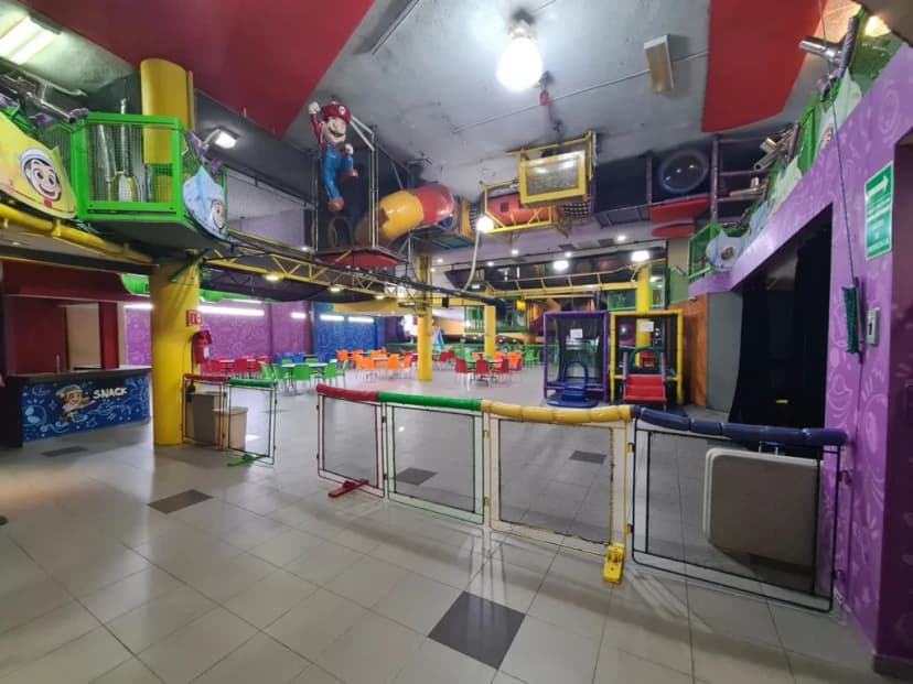 Gallery main
