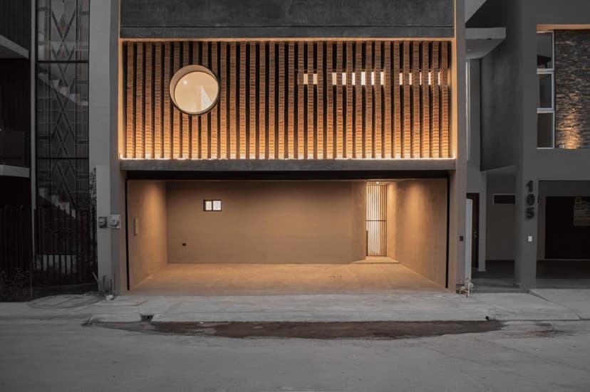 Gallery main