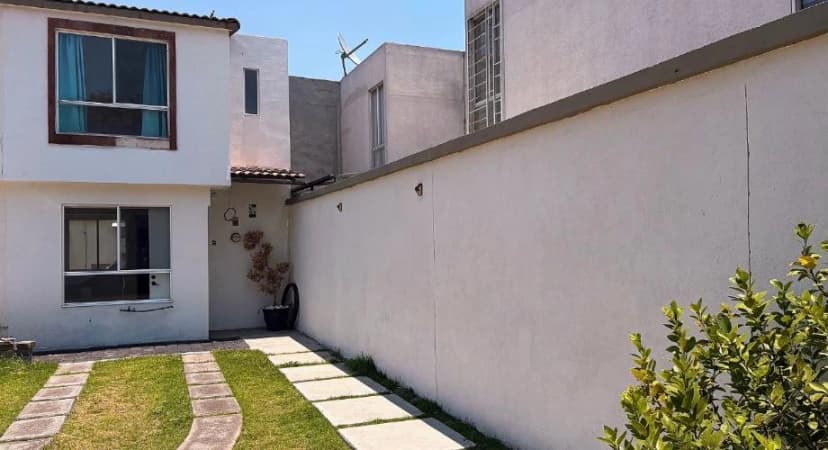 Gallery main