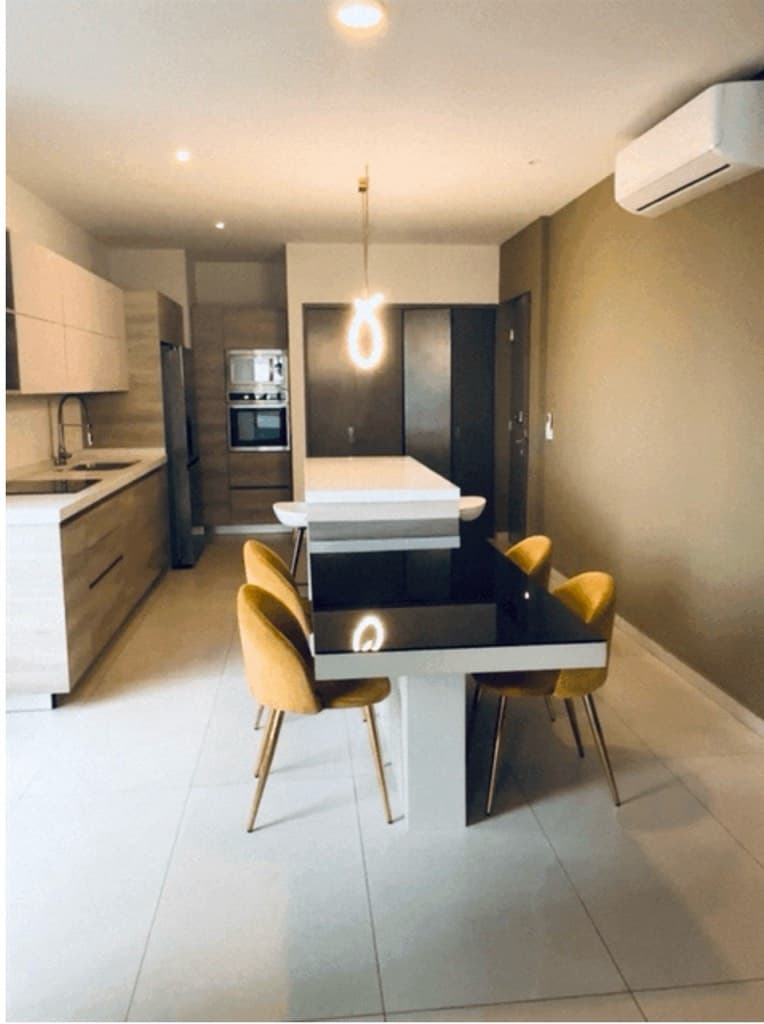 Gallery main