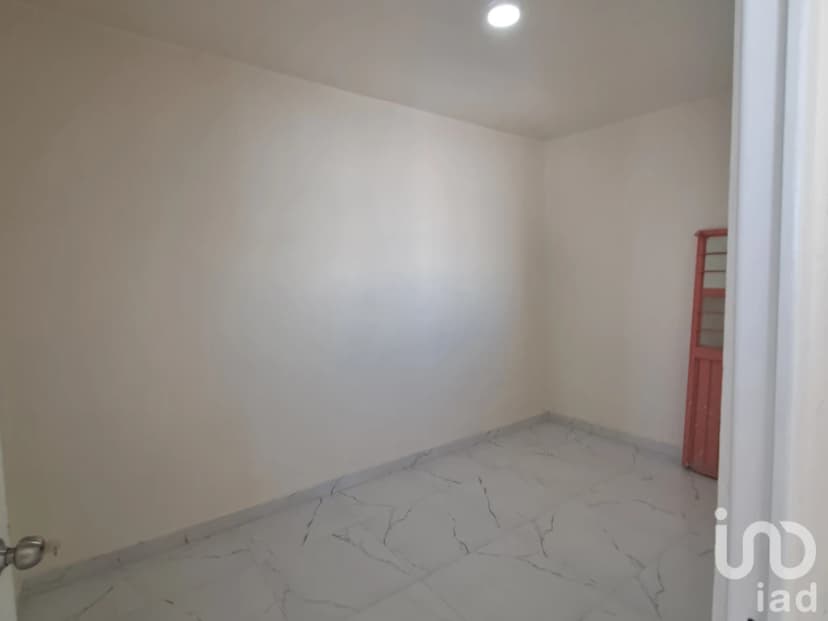 Gallery main