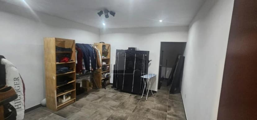 Gallery main