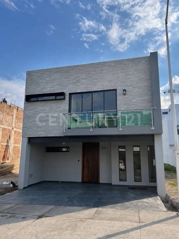 Gallery main
