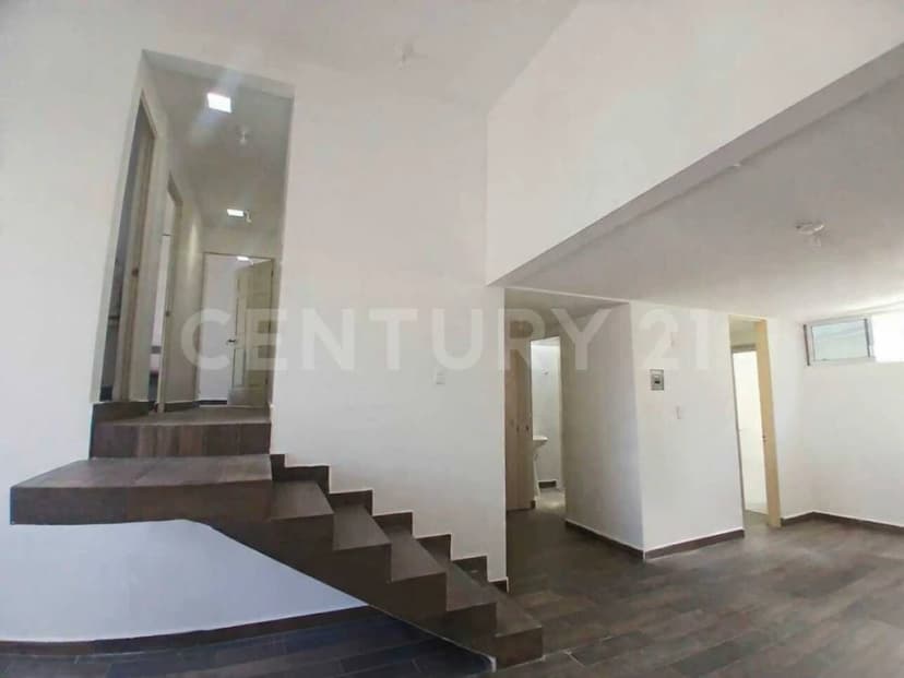 Gallery main
