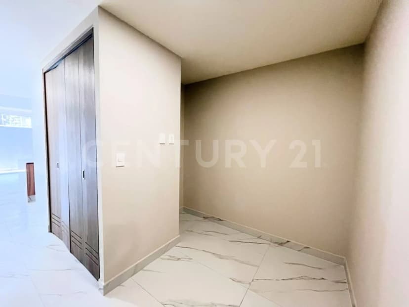 Gallery preview 3