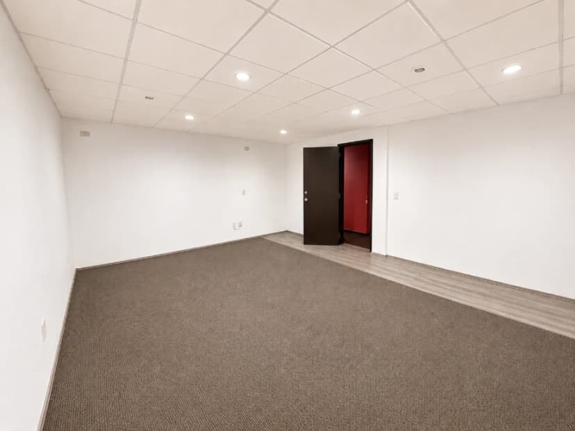 Gallery main