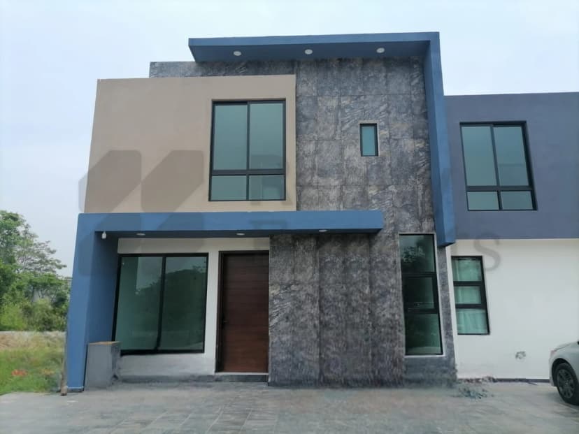 Gallery main