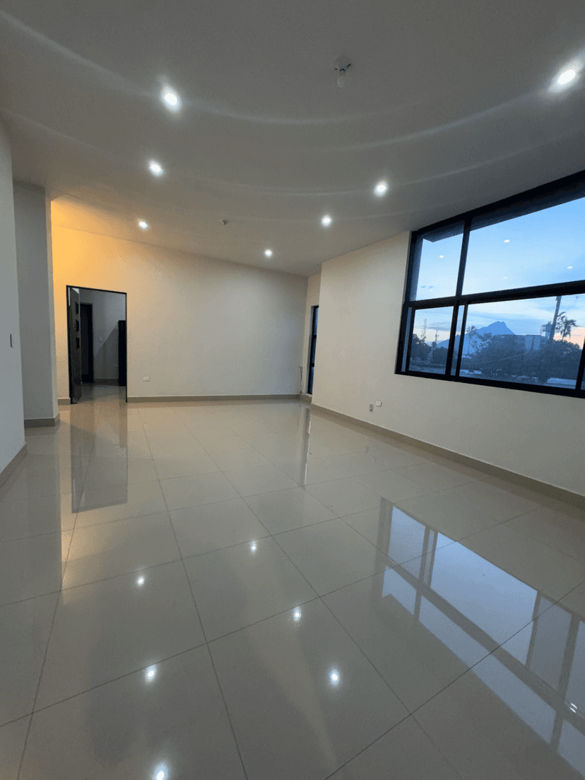 Gallery main