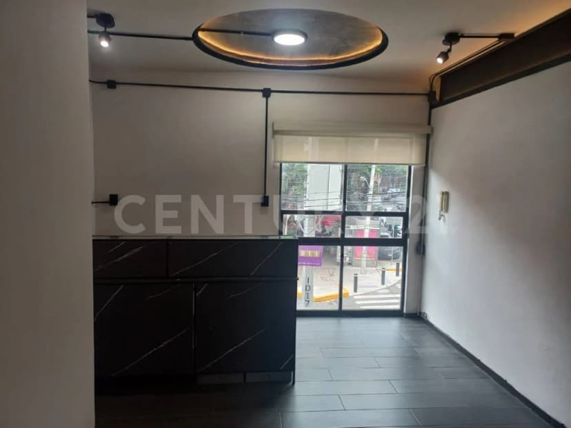 Gallery main