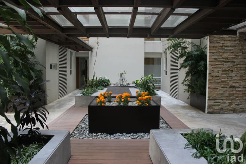Gallery main