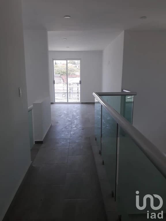 Gallery main