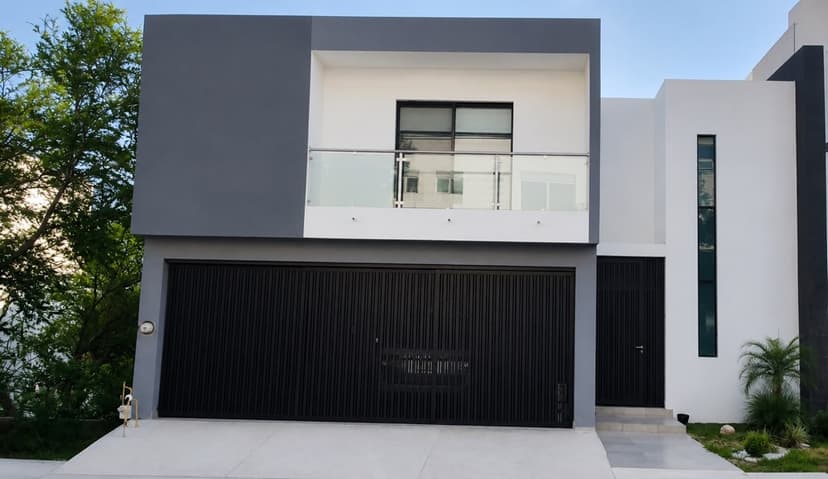Gallery main