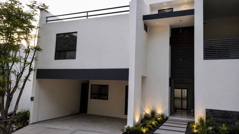Gallery main