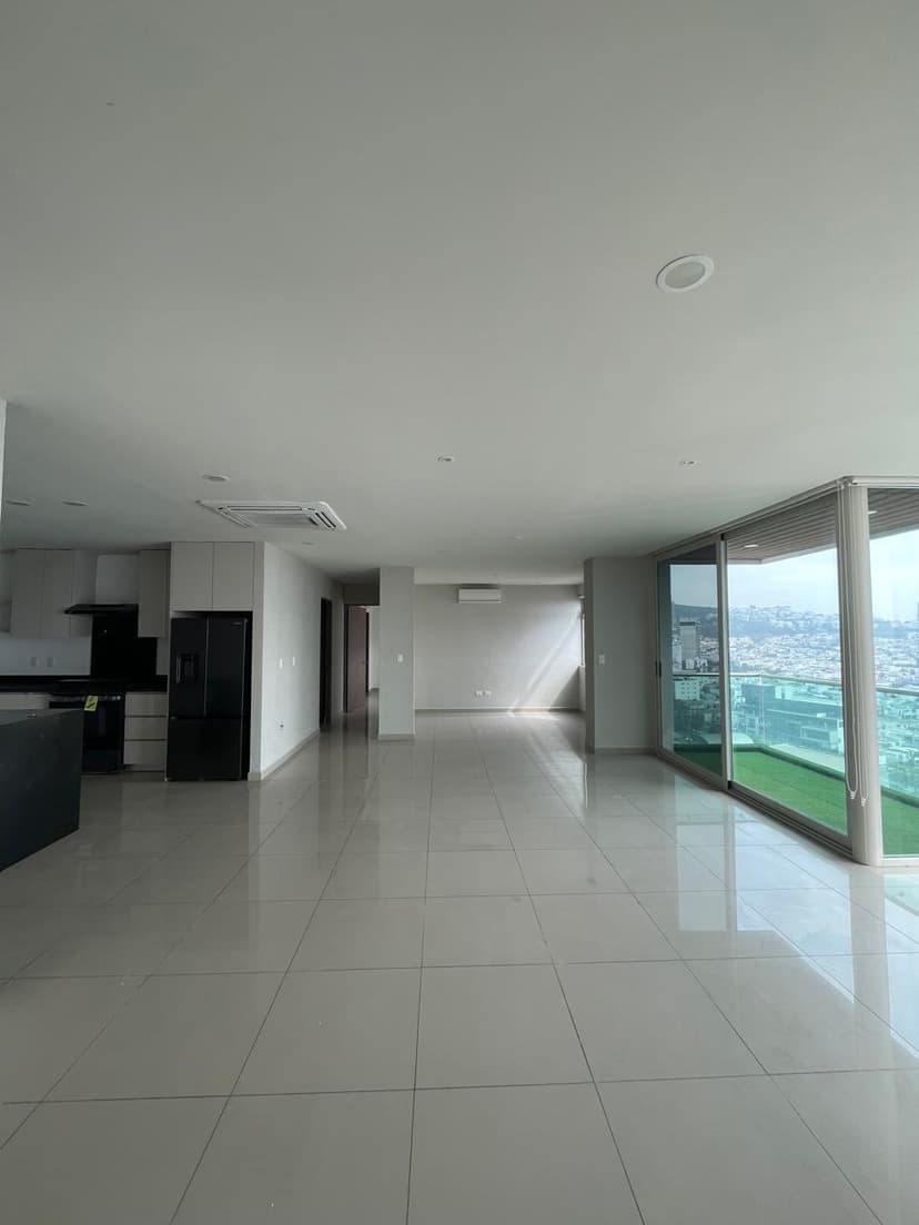 Gallery main