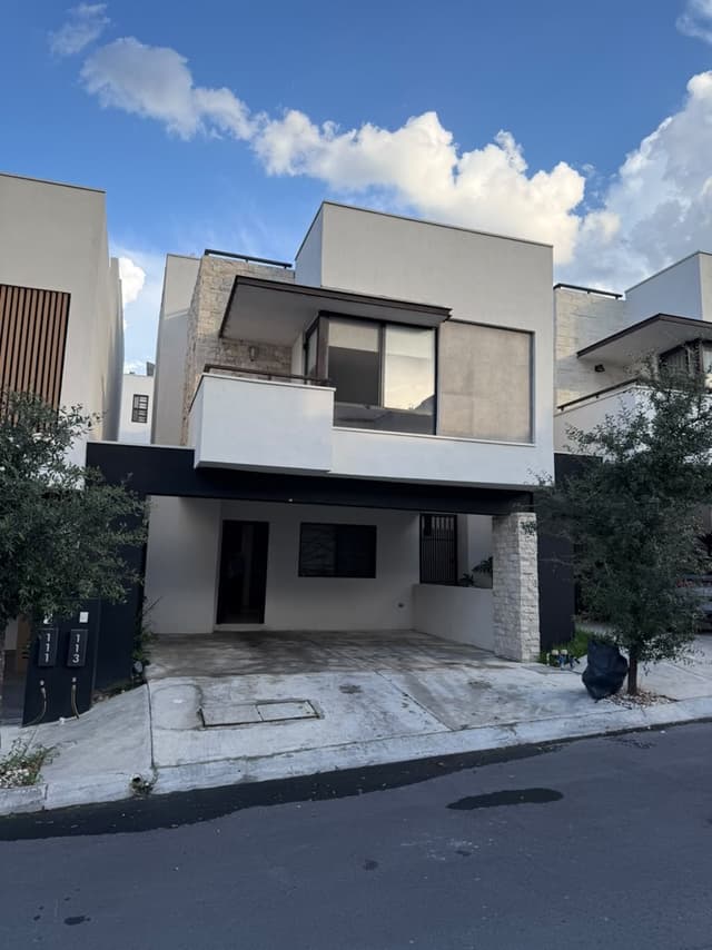Casa en renta  carretera nacional