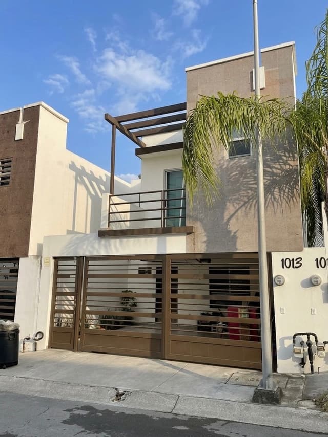 Casa en venta residencial  de la sierra carretera nacional