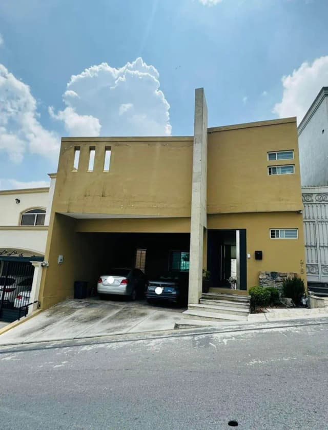 Casa en Venta en Residencial Dinastía, Monterrey, Nuevo León