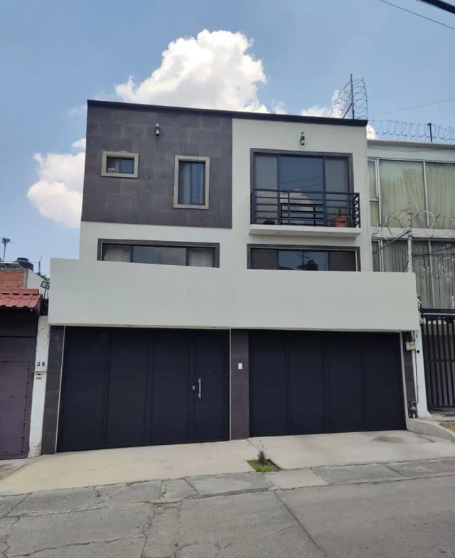 Casa en Venta en Ciudad Satelite, Naucalpan de Juárez, México