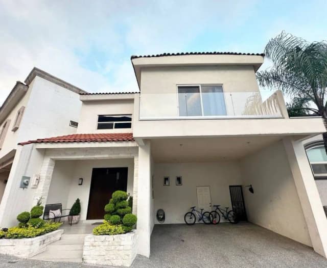 Casa en Venta en Residencial las Colinas, Monterrey, Nuevo León