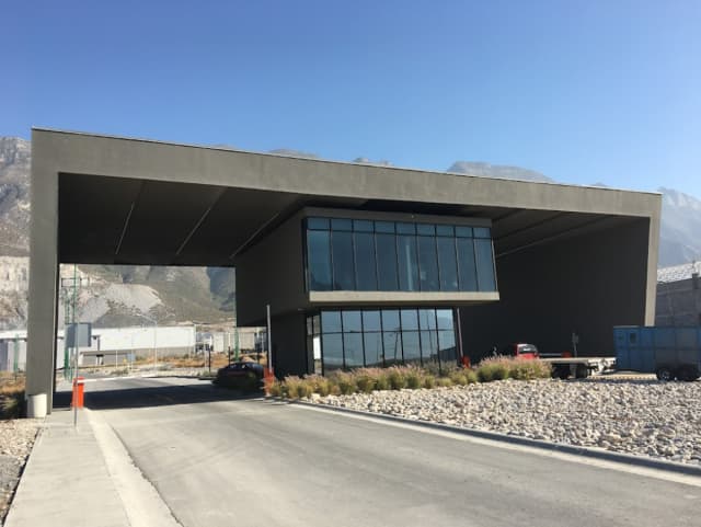 Terreno en Venta en Hacienda el Palmar, Santa Catarina, Nuevo León