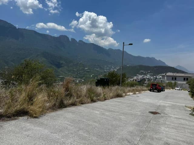 Terreno en Venta en Colonial San Agustin, San Pedro Garza García, Nuevo León