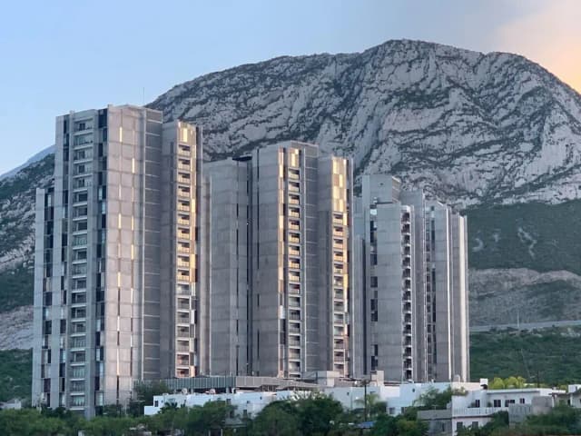Departamento en Venta en Privadas la Huasteca, Santa Catarina, Nuevo León