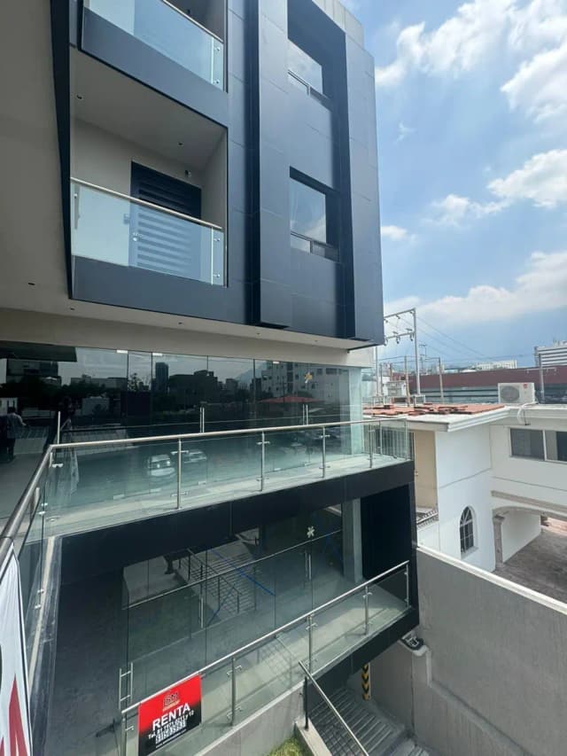 Local en Renta en Del Valle, San Pedro Garza García, Nuevo León