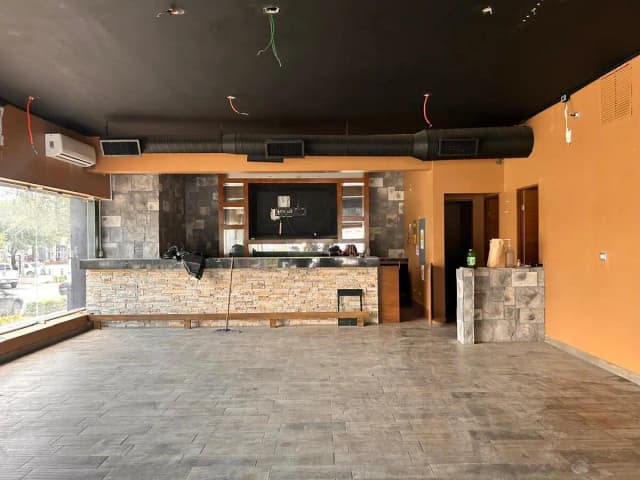 Local en Renta en Del Valle, San Pedro Garza García, Nuevo León