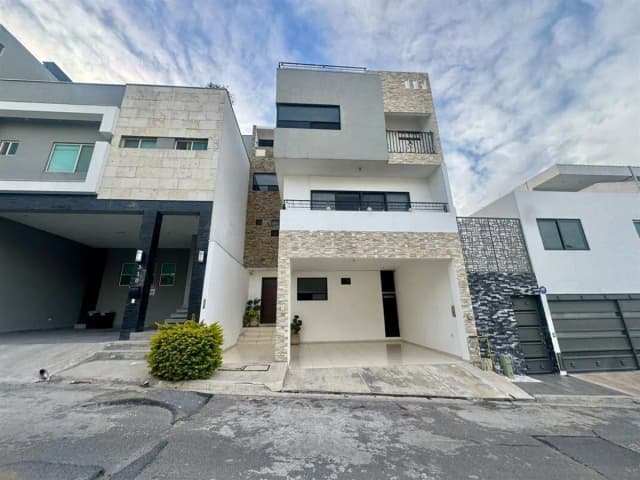 Casa en Venta en Cumbres Elite, Monterrey, Nuevo León