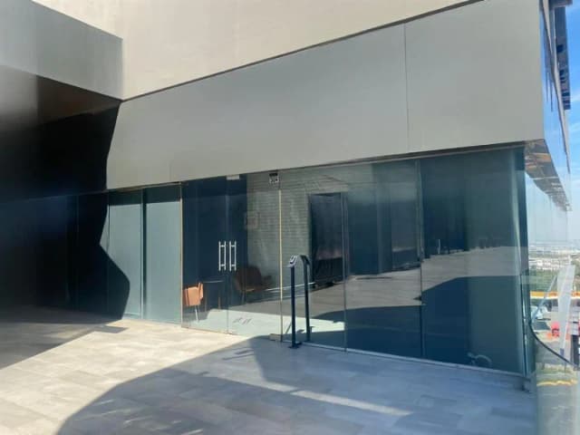 Local en Renta en Puerta de Hierro, Monterrey, Nuevo León