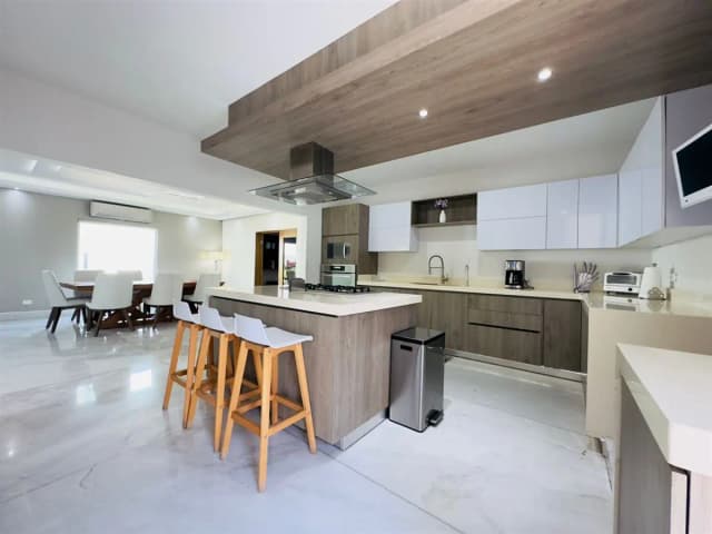 Casa en Venta en Los Cristales, Monterrey, Nuevo León