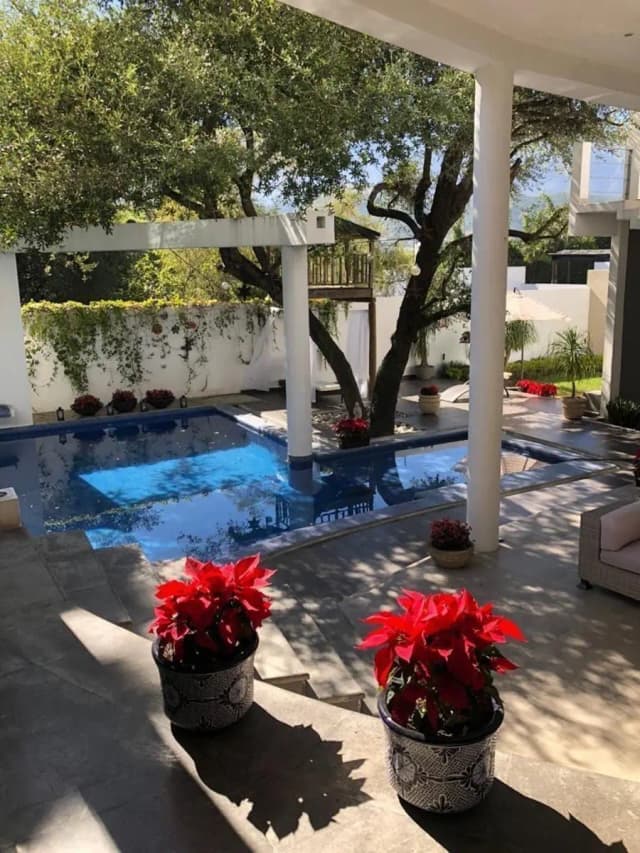 Casa en Venta en Portal del Huajuco, Monterrey, Nuevo León