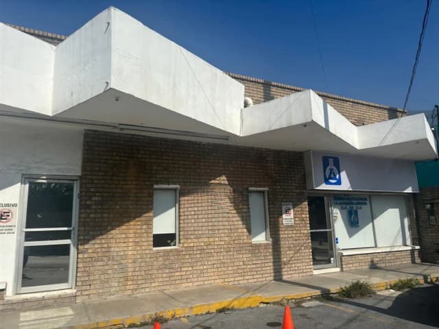 Local en Venta en Rincon de Corregidora, San Pedro Garza García, Nuevo León