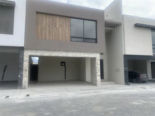 Casa en Venta en Villas Moretta, Monterrey, Nuevo León