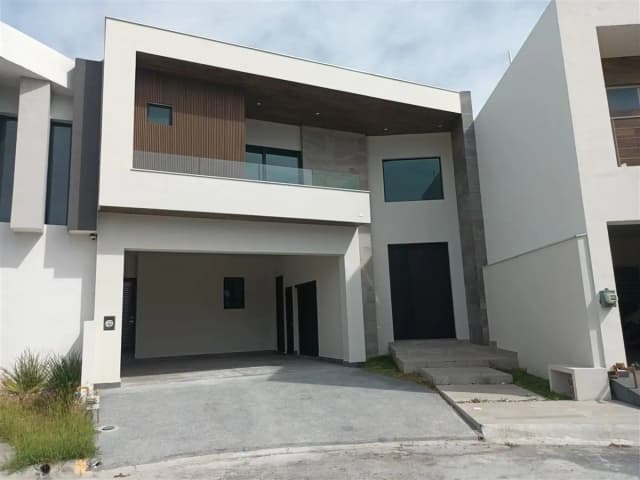 Casa en Venta en Granadas, Monterrey, Nuevo León